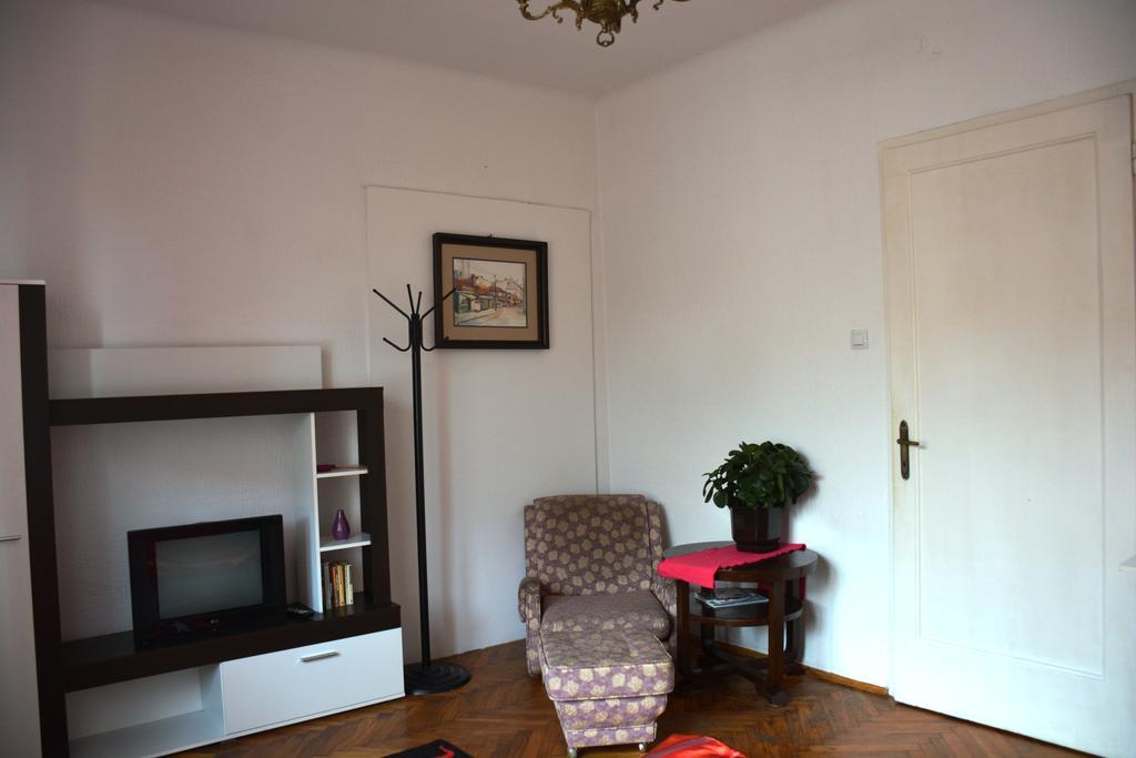 Cozy Downtown Apartment Beograd Ngoại thất bức ảnh